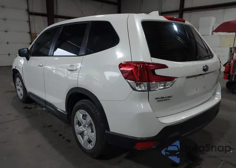 2021 Subaru Forester z USA, uszkodzony, nr VIN JF2SKAAC8MH506038